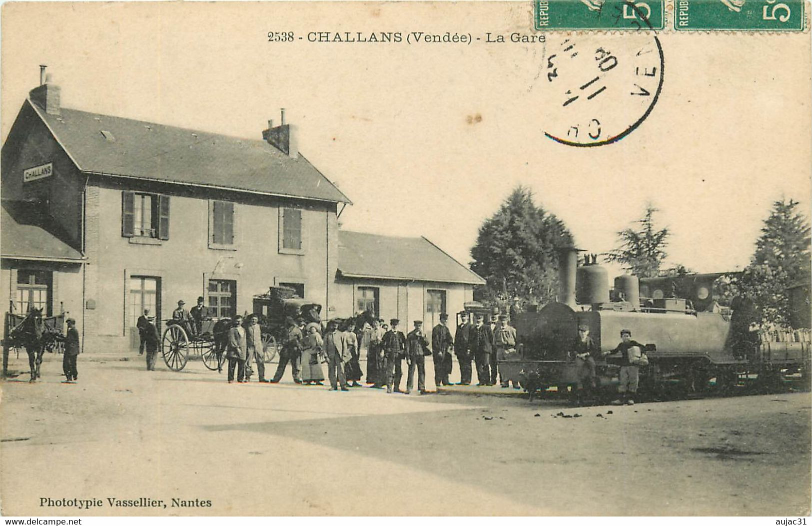 Dép 85 - Attelage De Chevaux - Chemins De Fer - Gares - Trains - Challans - La Gare - état - Challans