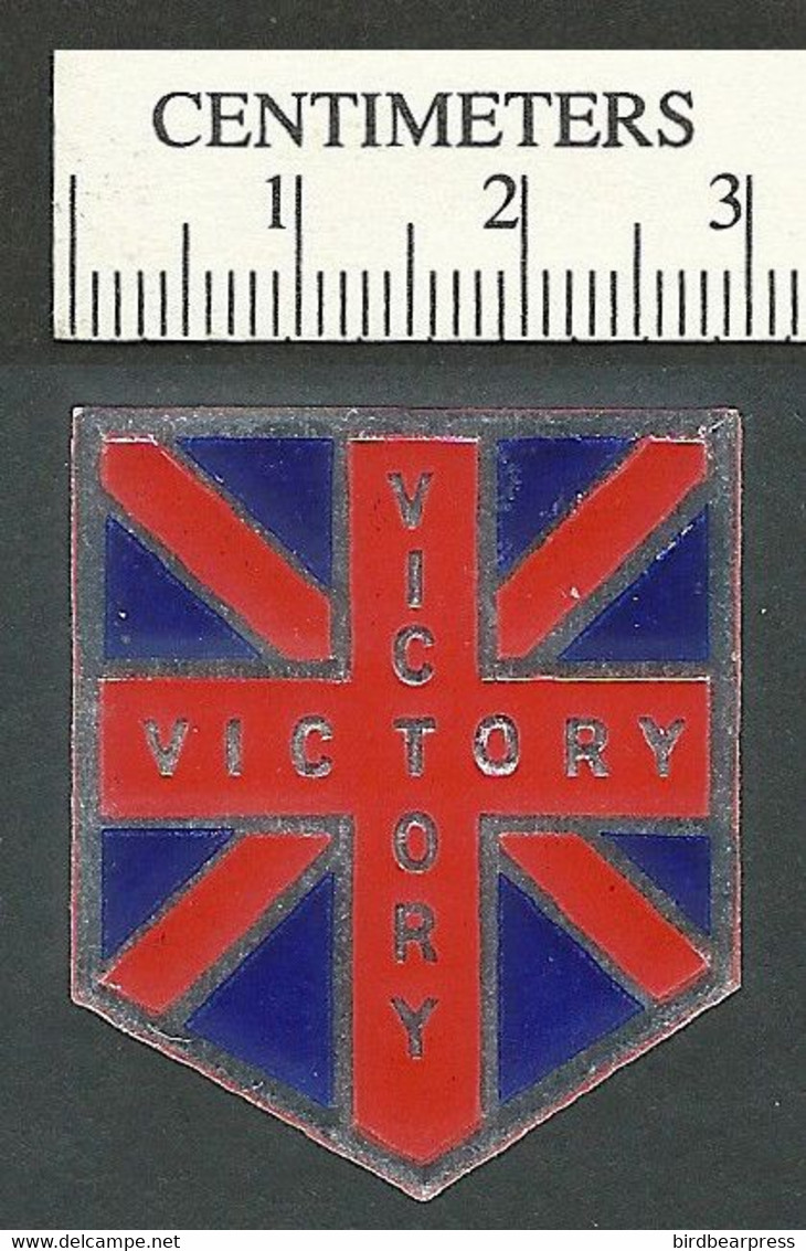 B67-53 CANADA WWII Victory Patriotic Silver Foil Label MNH - Local, Strike, Seals & Cinderellas