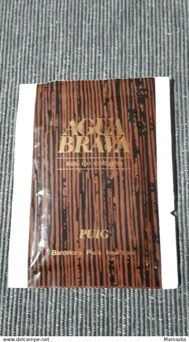 PARFUM POCHETTE RAFRAICHISSANTE AGUA BRAVA PUIG COLOGNE POUR COLLECTION - Non Classificati