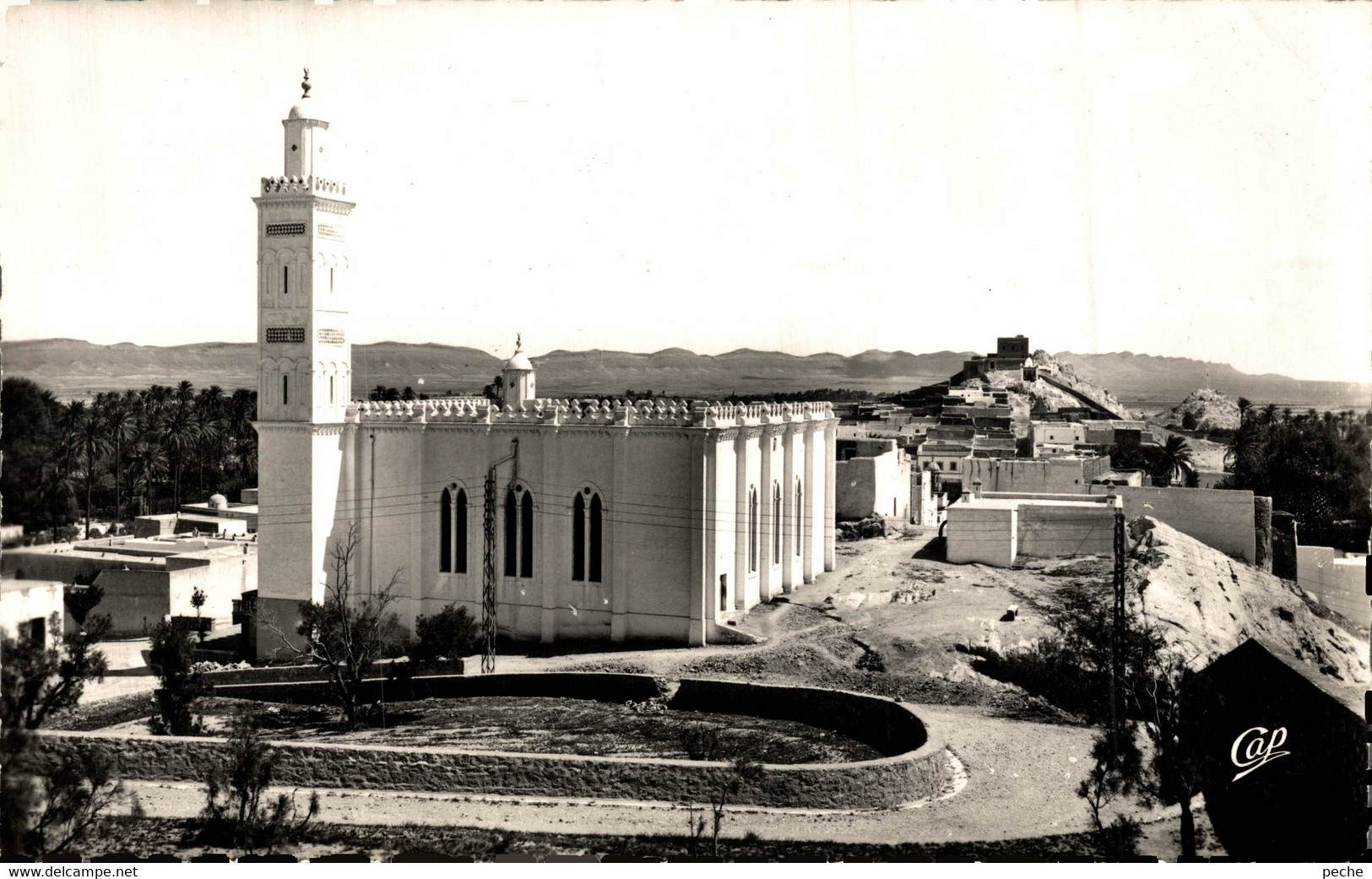 N°89833 -cpsm Laghouat -vue Sur La Mosquée Prise D' Lhôpital Militaire- - Laghouat