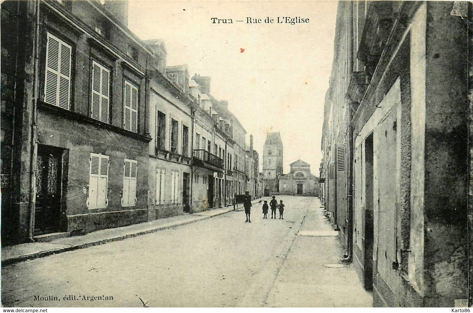 Trun * La Rue De L'église - Trun