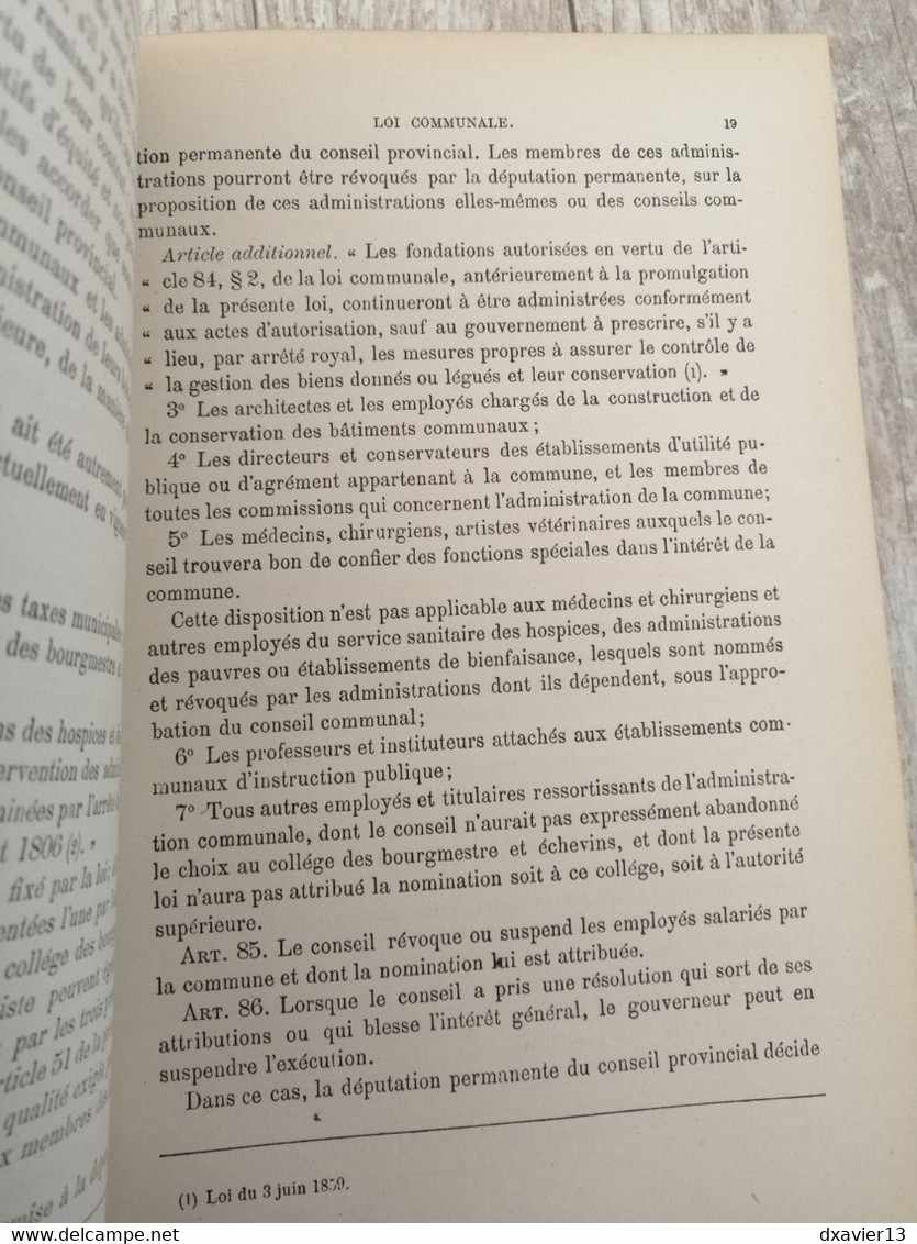 Livre - Commentaire De La Loi Communale (1879) - Right