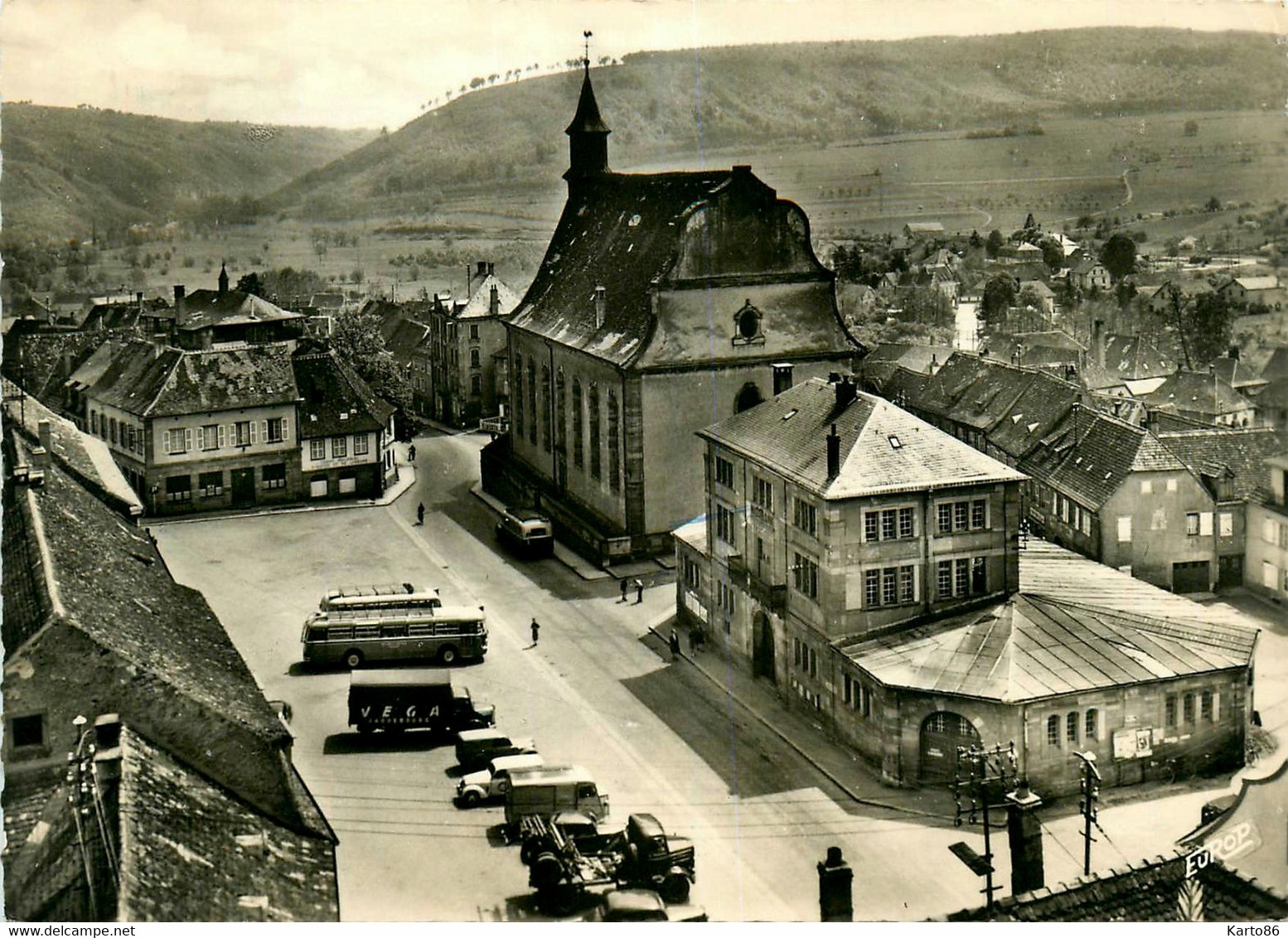 Wasselonne * Vue Panoramique Sur La Place De La Mairie * Bus Autobus - Wasselonne