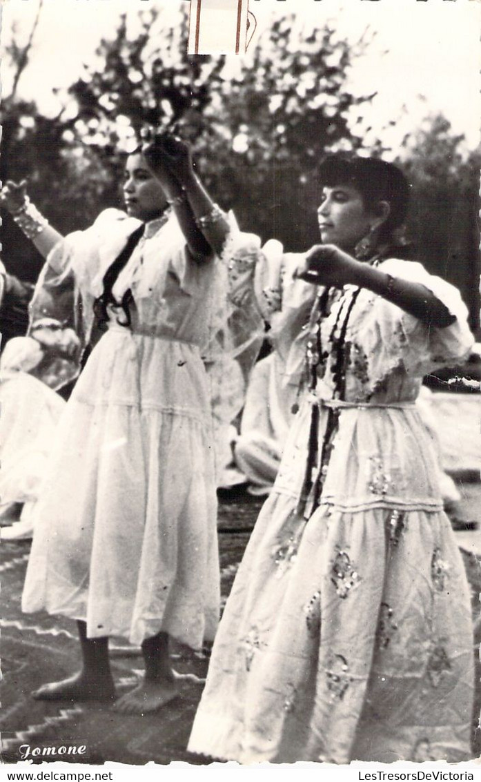 Bou Saada - Danseuses Ouleds Nails - Scènes & Types