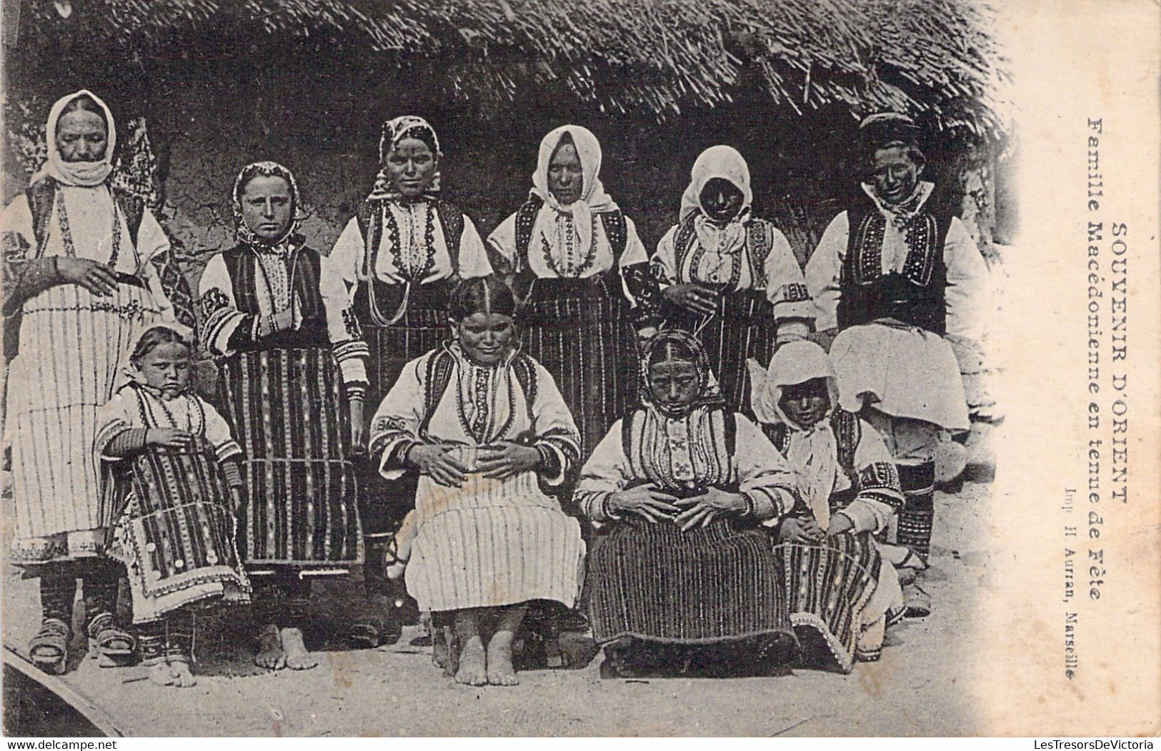 Souvenir D'orient - Famille Macédonienne En Tenue De Fête - Correspondance Datée De 1918 - Grèce