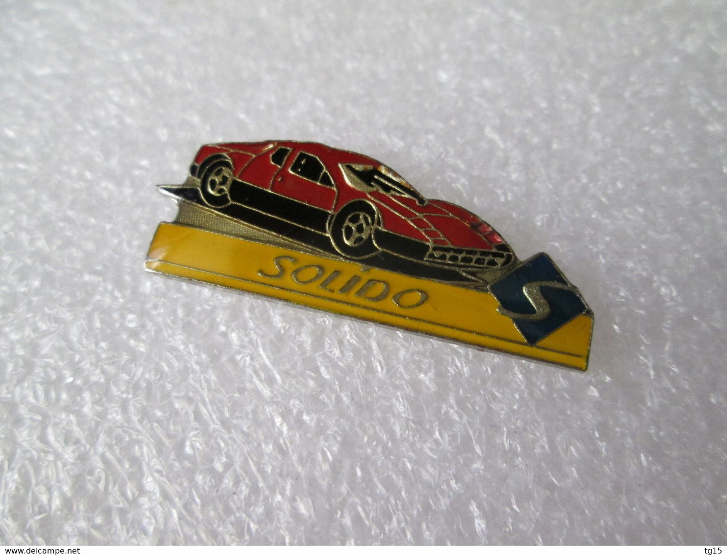 PIN'S    FERRARI  BB  SOLIDO - Ferrari