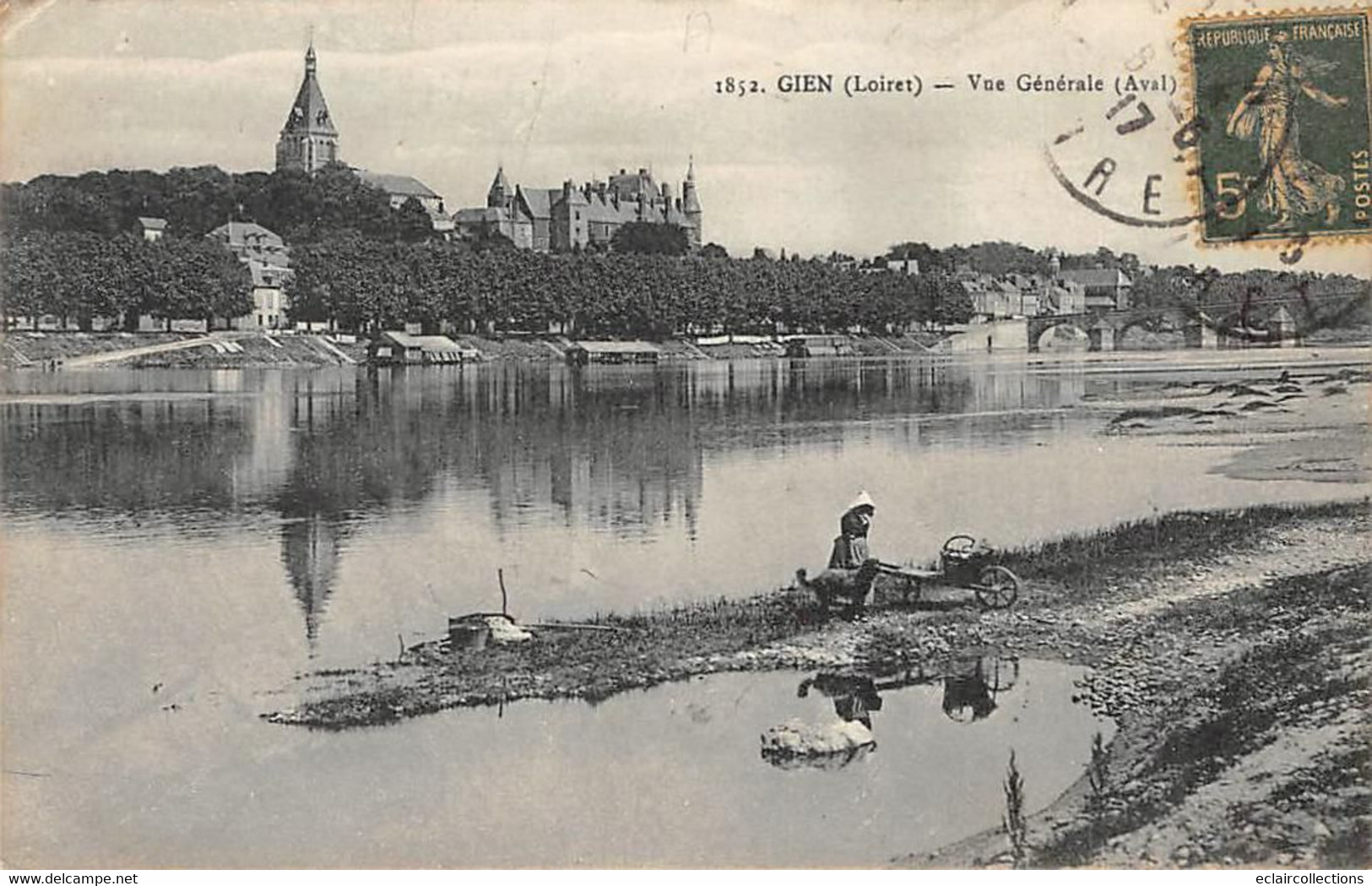 Gien       45        Vue Générale  - Aval -  Lavandière Et Sa Brouette        (voir Scan) - Gien