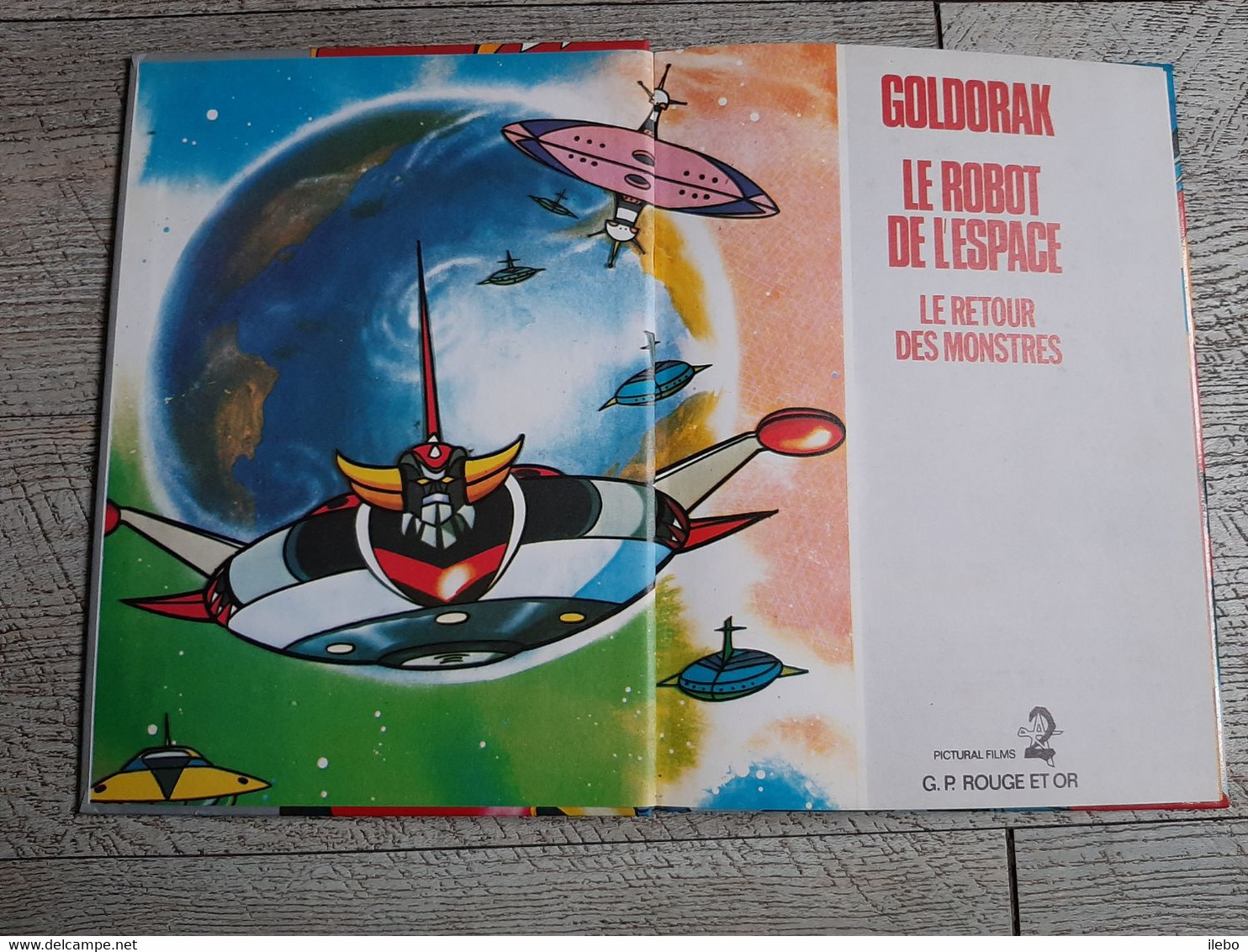 Goldorak Le Robot De L'espace Le Retour Des Monstres 1978 Pictural Films G P Rouge Et Or - Bibliotheque Rouge Et Or