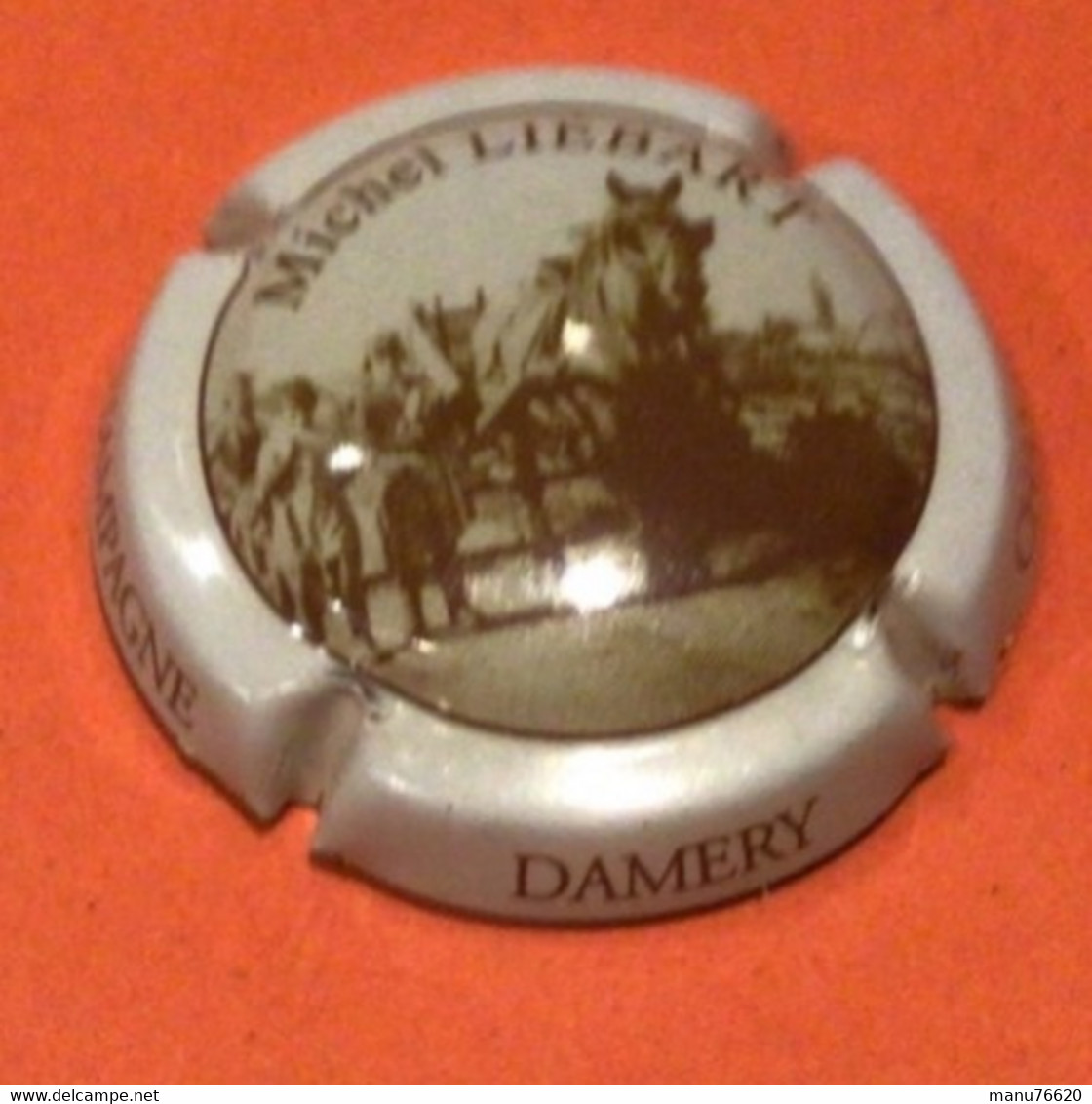 Capsule, Plaque De Muselet Champagne Michel Liebart ( Personnes Et Cheval) , Damery . - Moet Et Chandon