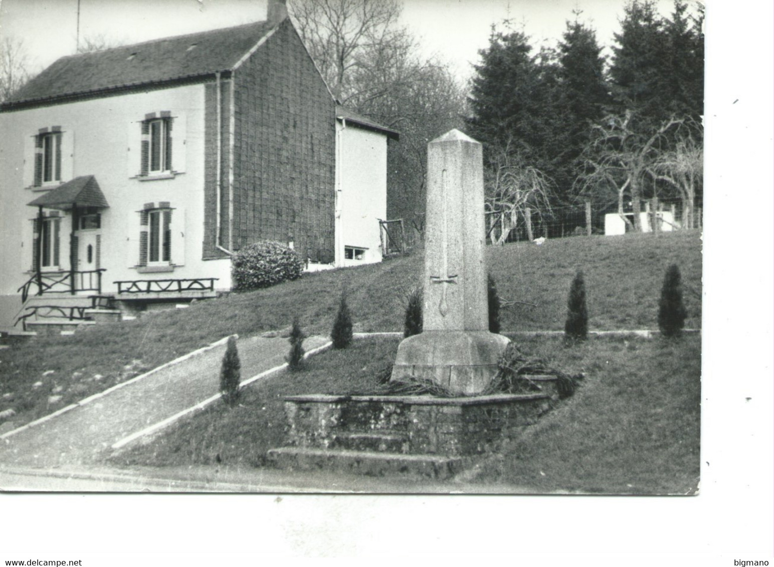 Rossignol - Stèle élevée à La Mémoire D'Ernest Psichari - Tintigny