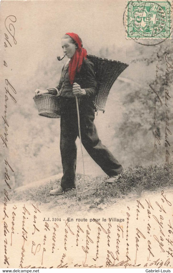 Val D'Illiez En Route Pour Le Village Femme En Costume Traditionnel Fume La Pipe Hotte Panier 1906 - Val-d'Illiez 