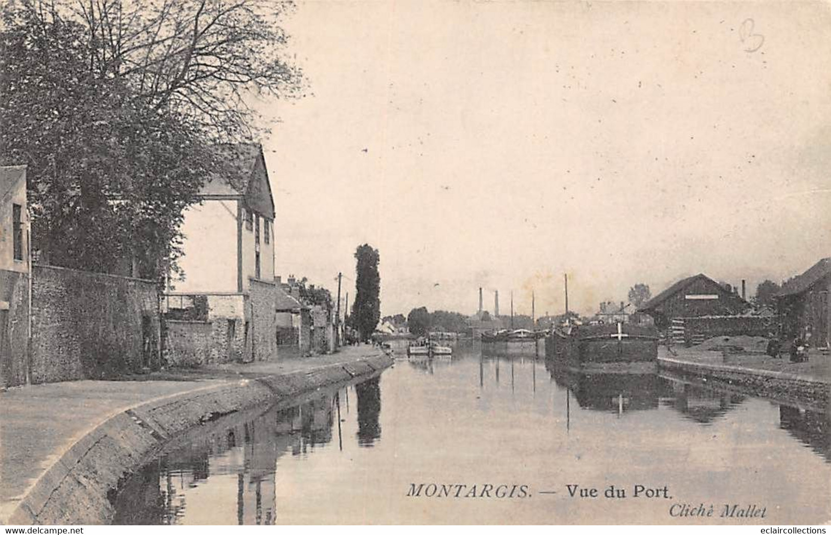 Montargis            45         Vue Sur Le Port. Péniches      (voir Scan) - Montargis