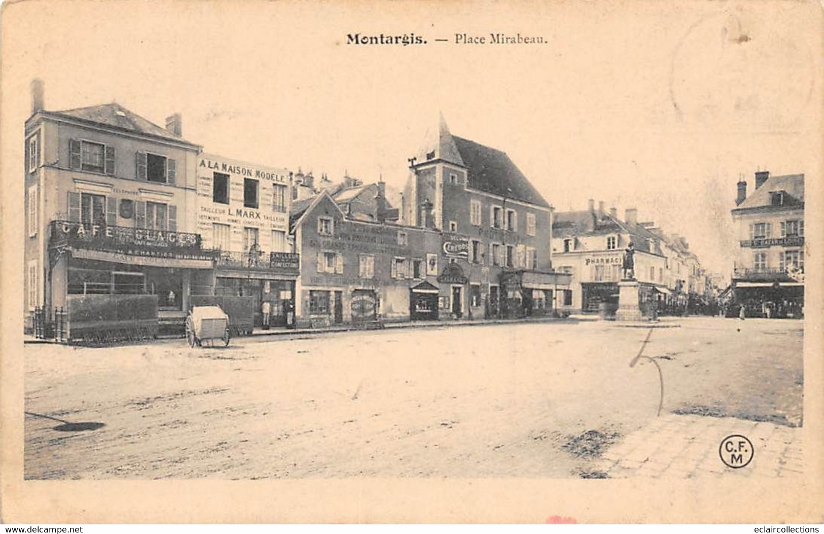 Montargis            45          Place Mirabeau. Commerces      (voir Scan) - Montargis