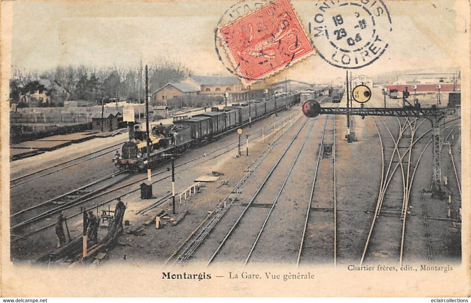 Montargis            45       Intérieur De La Gare.  Vue Générale.  Train    - Molle -   (voir Scan) - Montargis