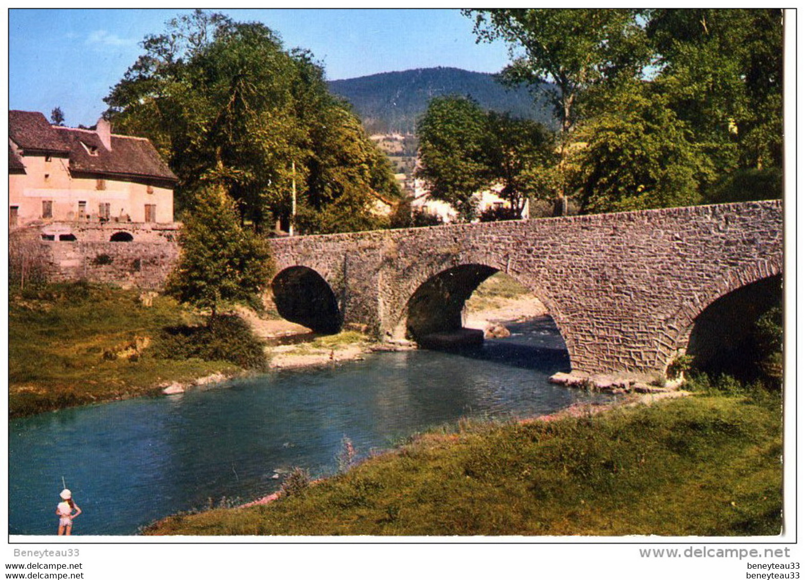 CP (Réf : O 652)   CHANAC (48 LOZÈRE) Le Pont Vieux Sur Le Lot (animée, Petite Fille à La Pêche à La Ligne) - Chanac