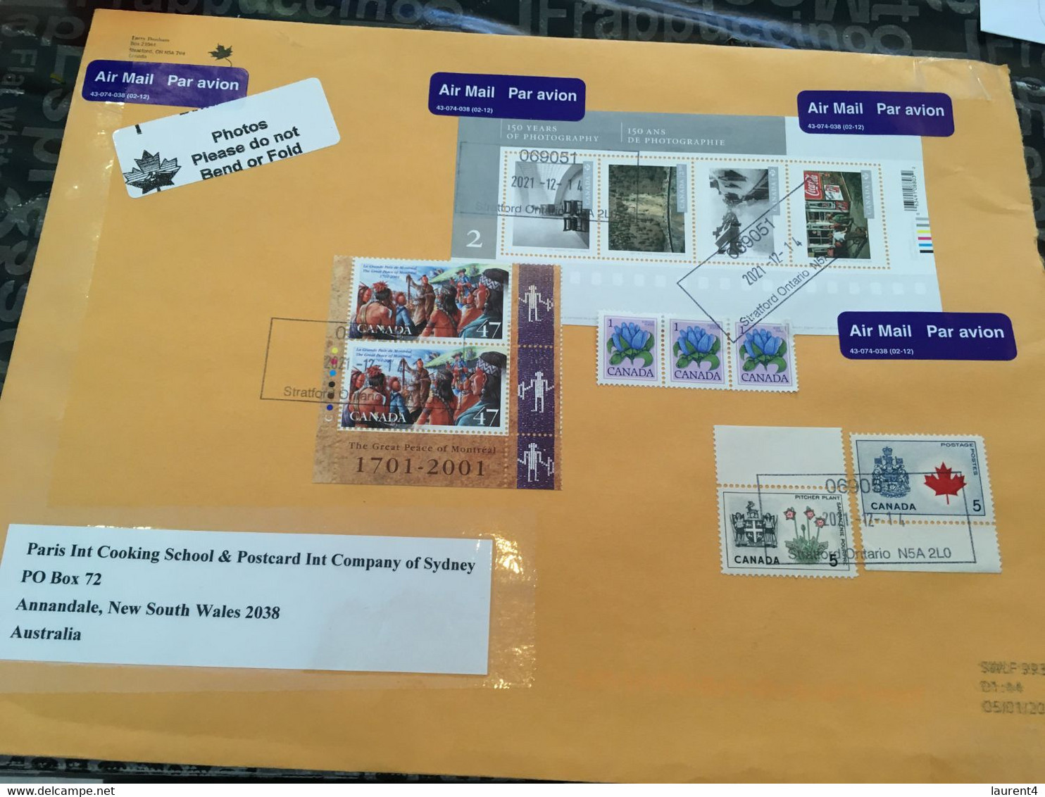 (2 F 39) LARGE Letter Posted From Canada To Australia During COVID-19 Pandemic - 2 Covers (30 X 23 Cm) - Covers & Documents