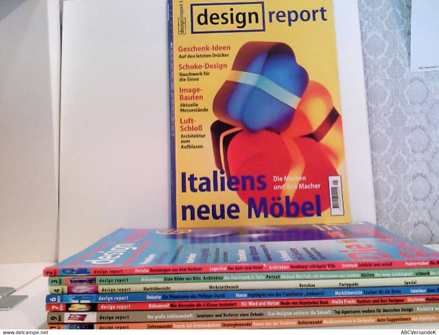 Konvolut Bestehend Aus 8 Zeitschriften/Heften Zum Thema: Design Report. - Graphisme & Design