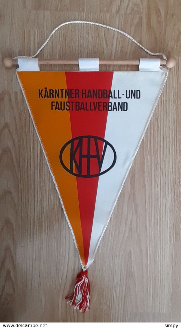 Captain Pennant Karntner Carinthia Handball Federation Austria 28x42cm - Palla A Mano