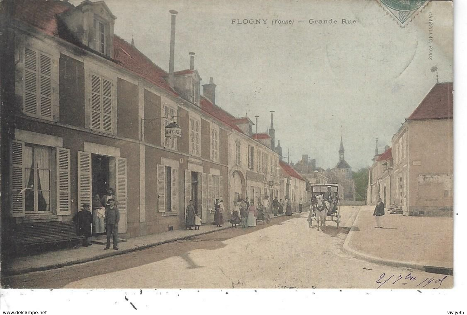 89 - FLOGNY - T.B. Vue Couleur Animée De La Grande Rue ( Attelage , Hôtel ) - Flogny La Chapelle