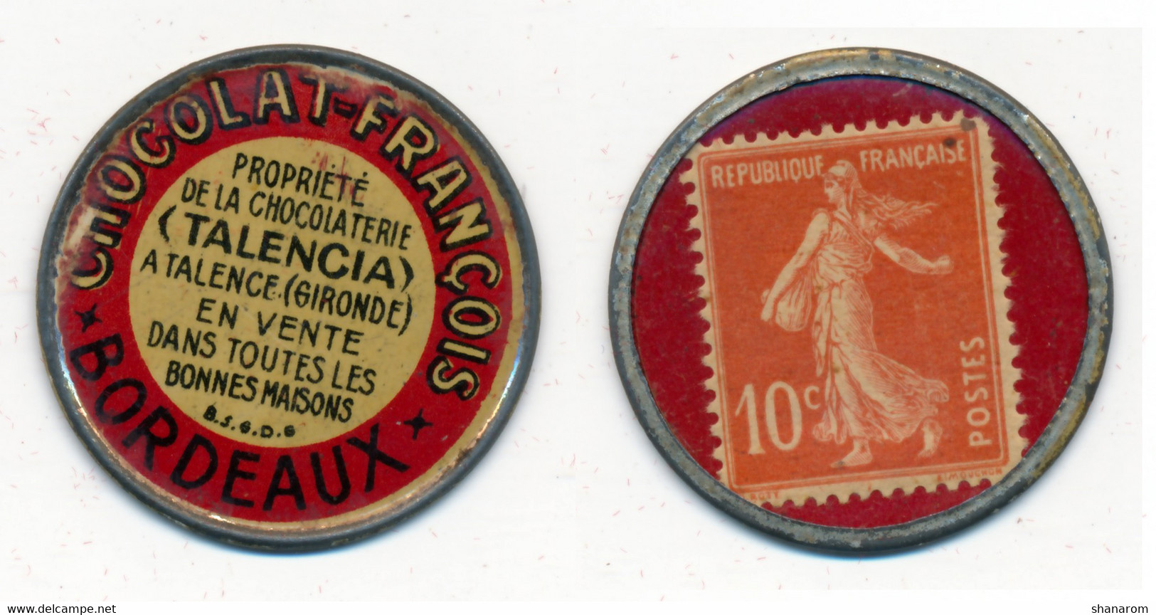 TIMBRES-MONNAIE // BORDEAUX // CHOCOLAT FRANCOIS // Timbre Rouge De 10 Centimes // Fond Rouge - Andere & Zonder Classificatie