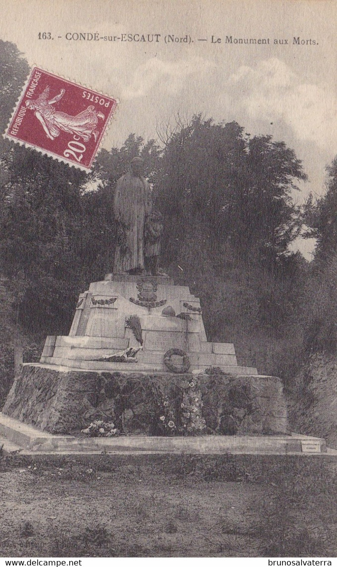 CONDE SUR ESCAUT - Le Monument Aux Morts - Conde Sur Escaut