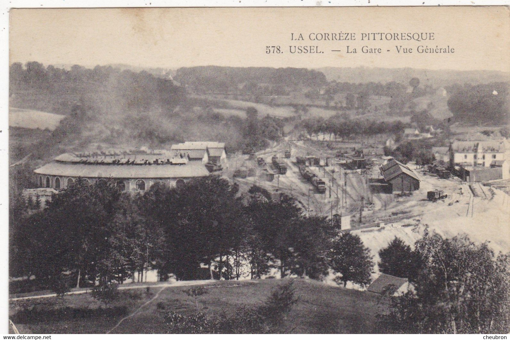 19. USSEL. CPA . LA GARE . VUE GENERALE.  ANNEE 1911+ TEXTE - Ussel