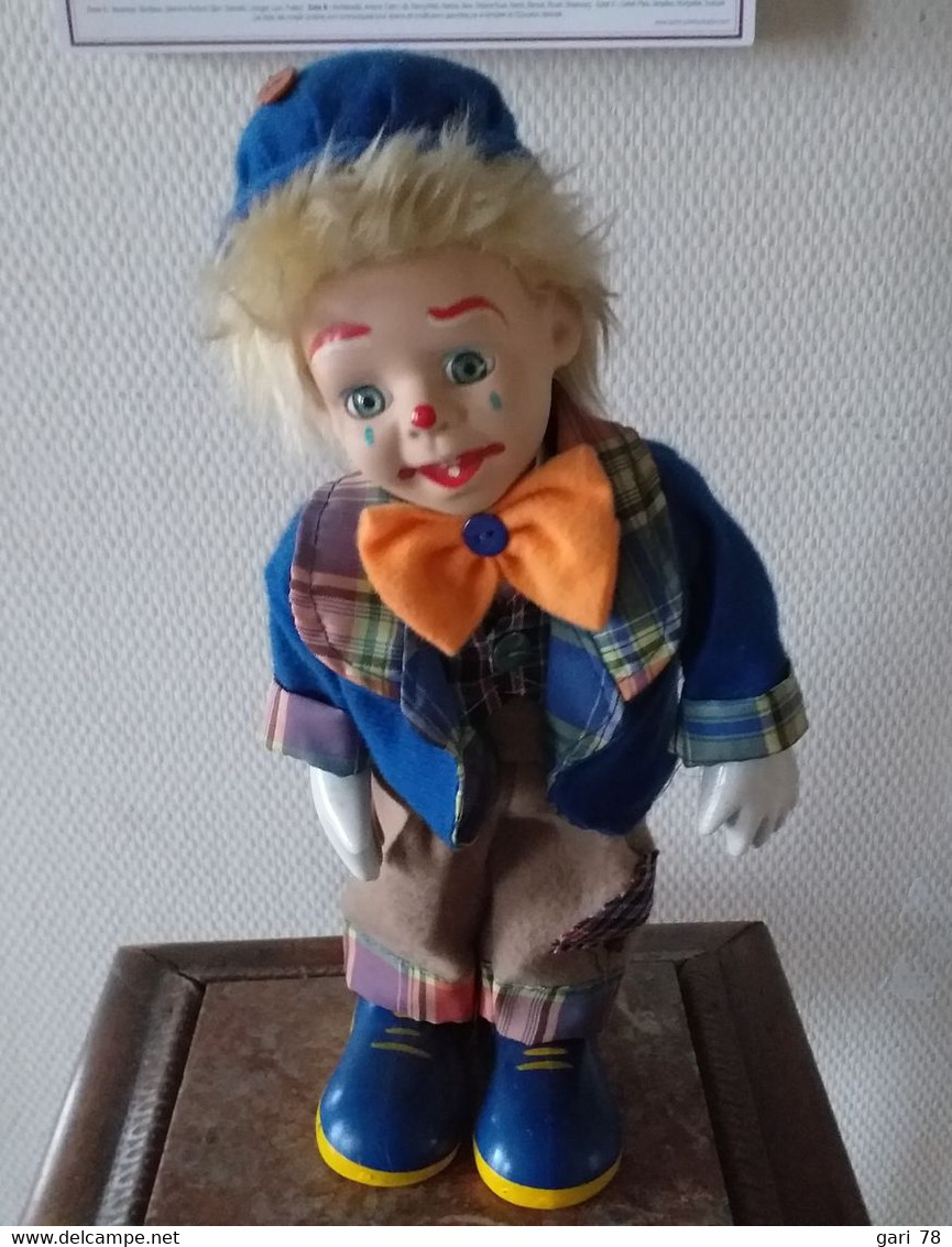 Clown Musicien, Automate Musical Avec Remontoir, En Porcelaine - Marionetten