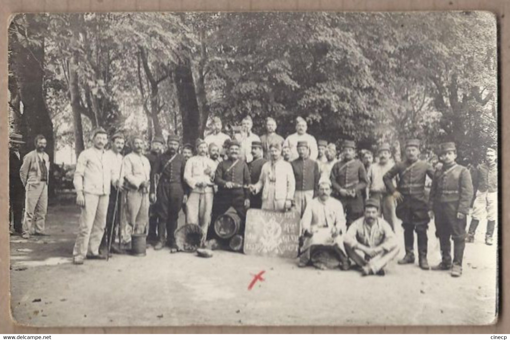 CPA PHOTO 84 AVIGNON TB GROUPE 7ème Régiment Génie 15ème Bat. 5ème Compagnie CAMPAGNE 1914 MILITAIRES POILUS Musiciens - Avignon