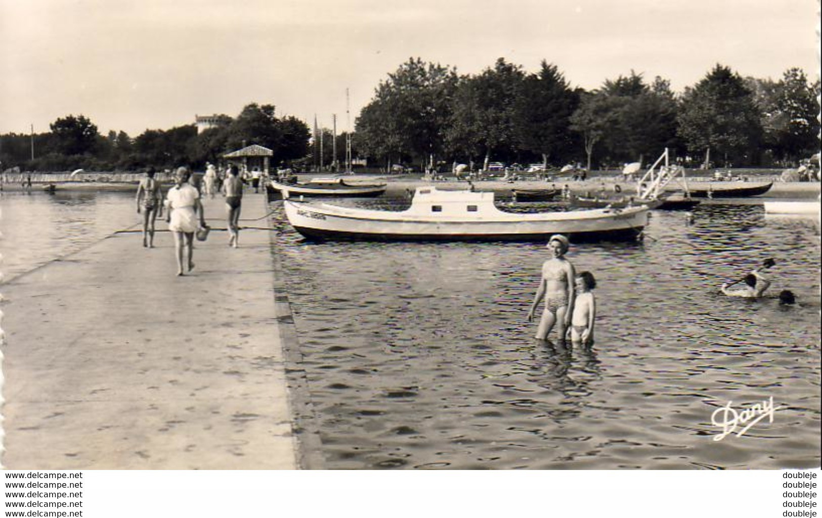 D33  ARÈS  La Jetée - Arès