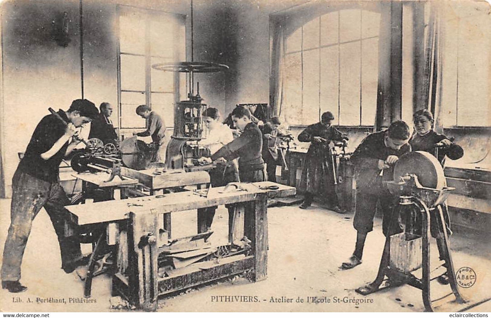 Pithiviers            45         Atelier De L'Ecole St Grégoire          (voir Scan) - Autres & Non Classés