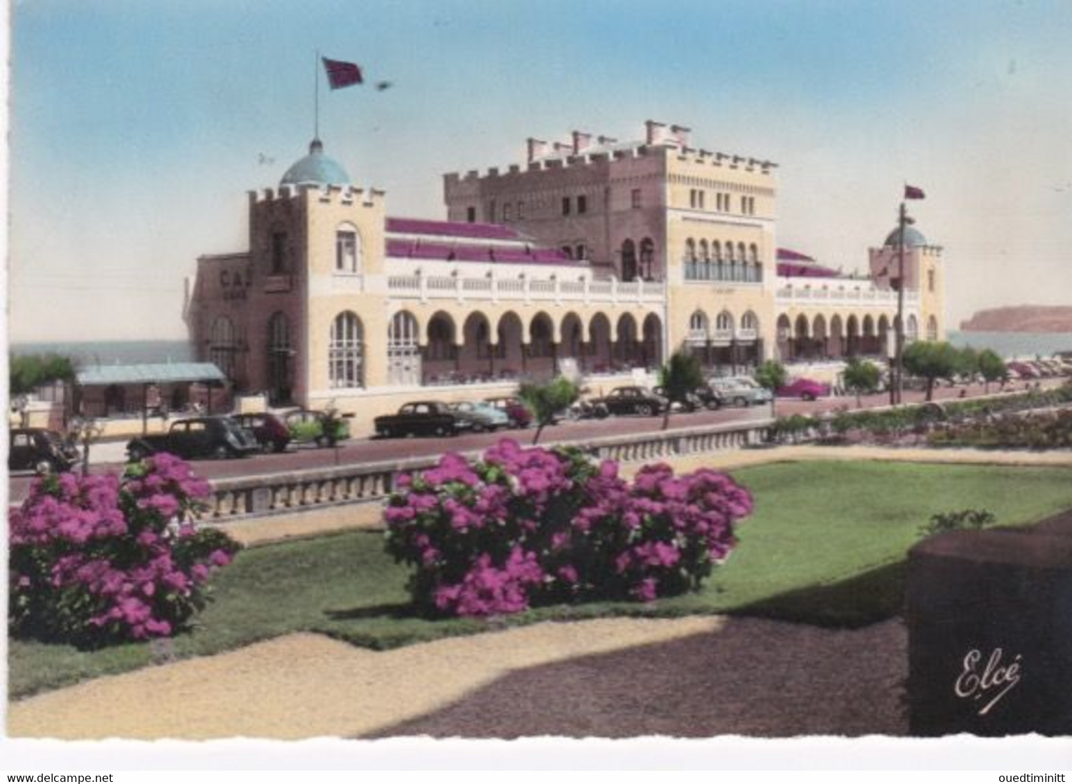 Cpsm Dentelé Grand Format. Casino D'Hendaye, 1967, Véhicules Anciens - Casinos