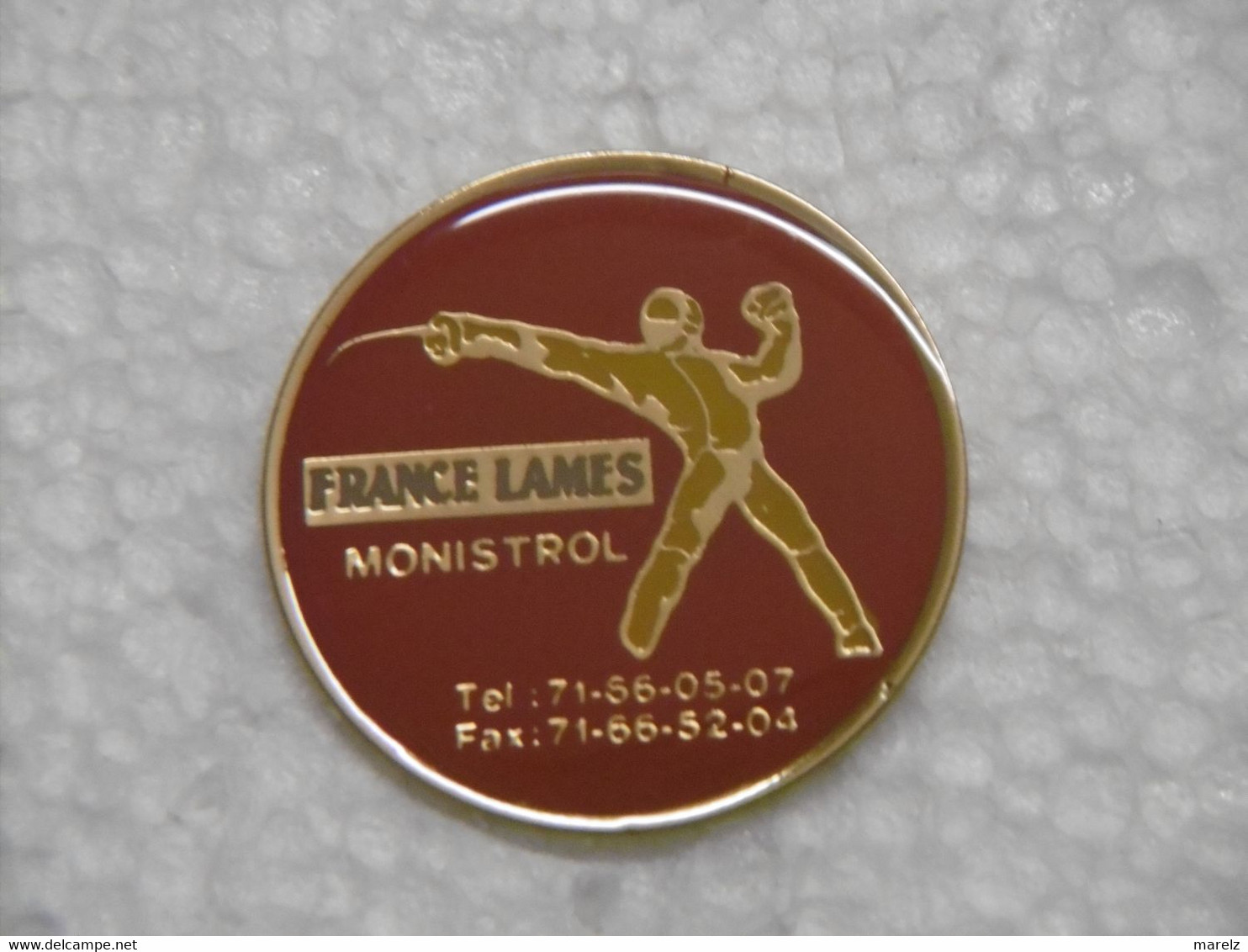 Pin's Sport ESCRIME Escrimeur FRANCE LAMES à MONISTROL - Pin Badge Sports43 HAUTE LOIRE - Fencing