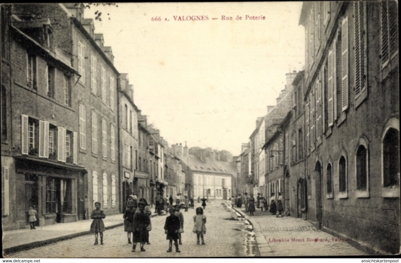 CPA Valognes Manche, Rue De Poterie - Andere & Zonder Classificatie