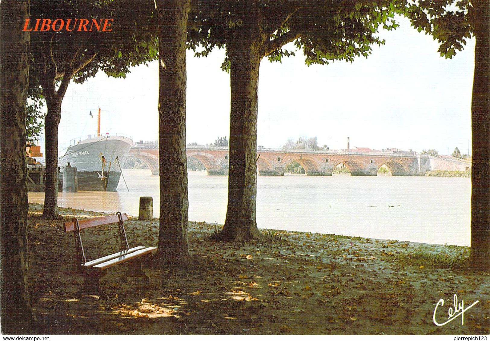 33 - Libourne - Les Bords De La Dordogne Et Le Grand Pont - Libourne