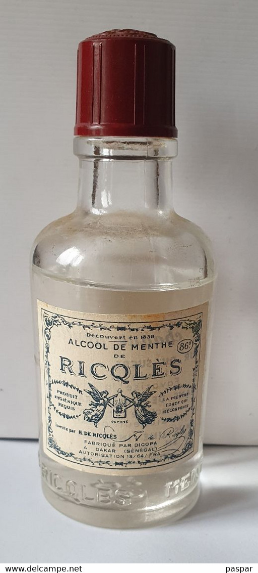 ANCIENNE BOUTEILLE MIGNONNETTE Presque Pleine RICQLES Alcool De Menthe  - Fabriqué à Dakar Sénégal - Années 1960 - Mignonettes