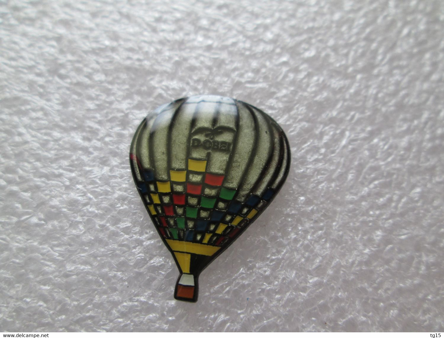 PIN'S    MONTGOLFIERE - Fesselballons