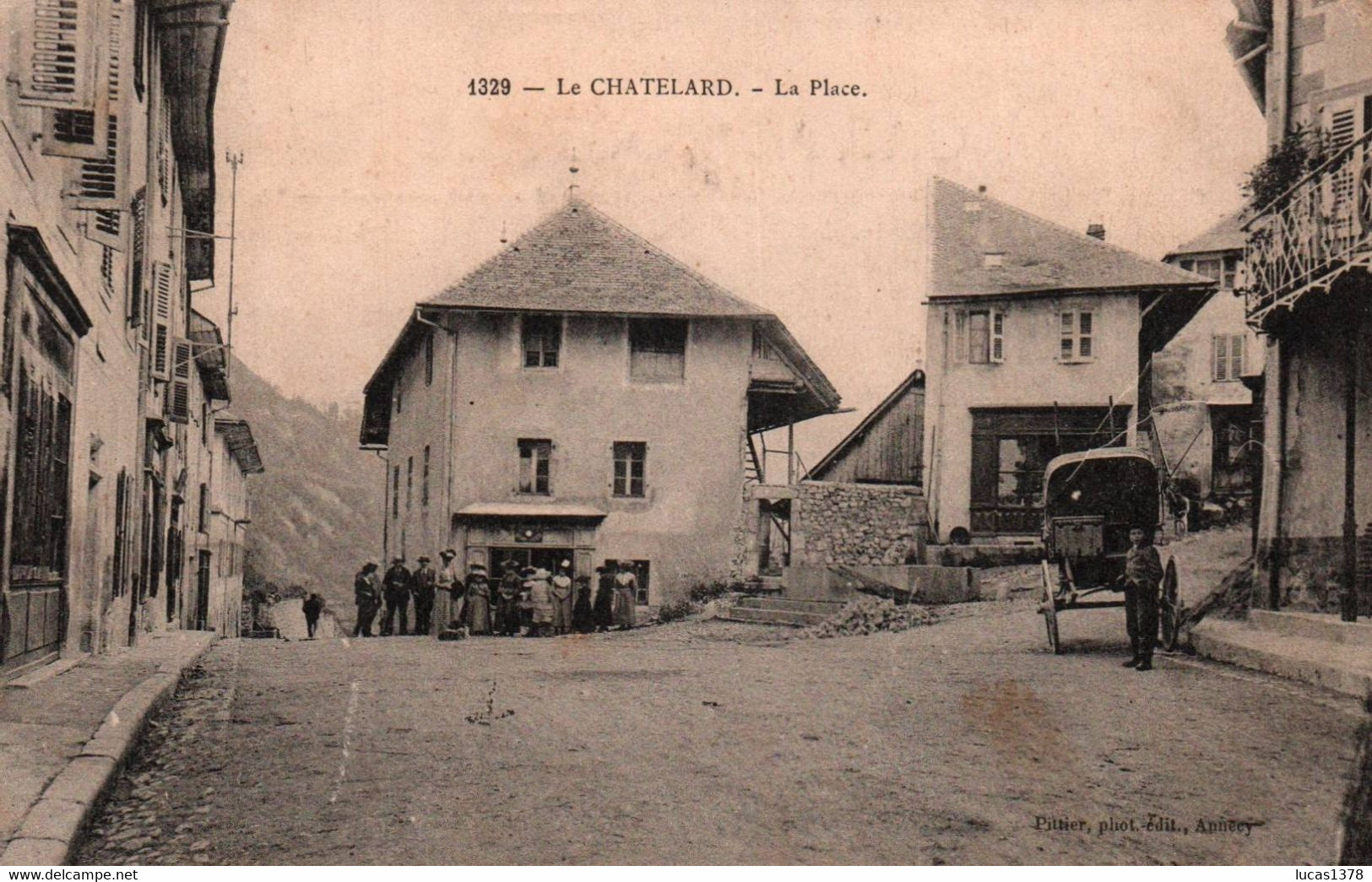 73 / LE CHATELARD / LA PLACE / JOLIE CARTE ANIMEE - Le Chatelard