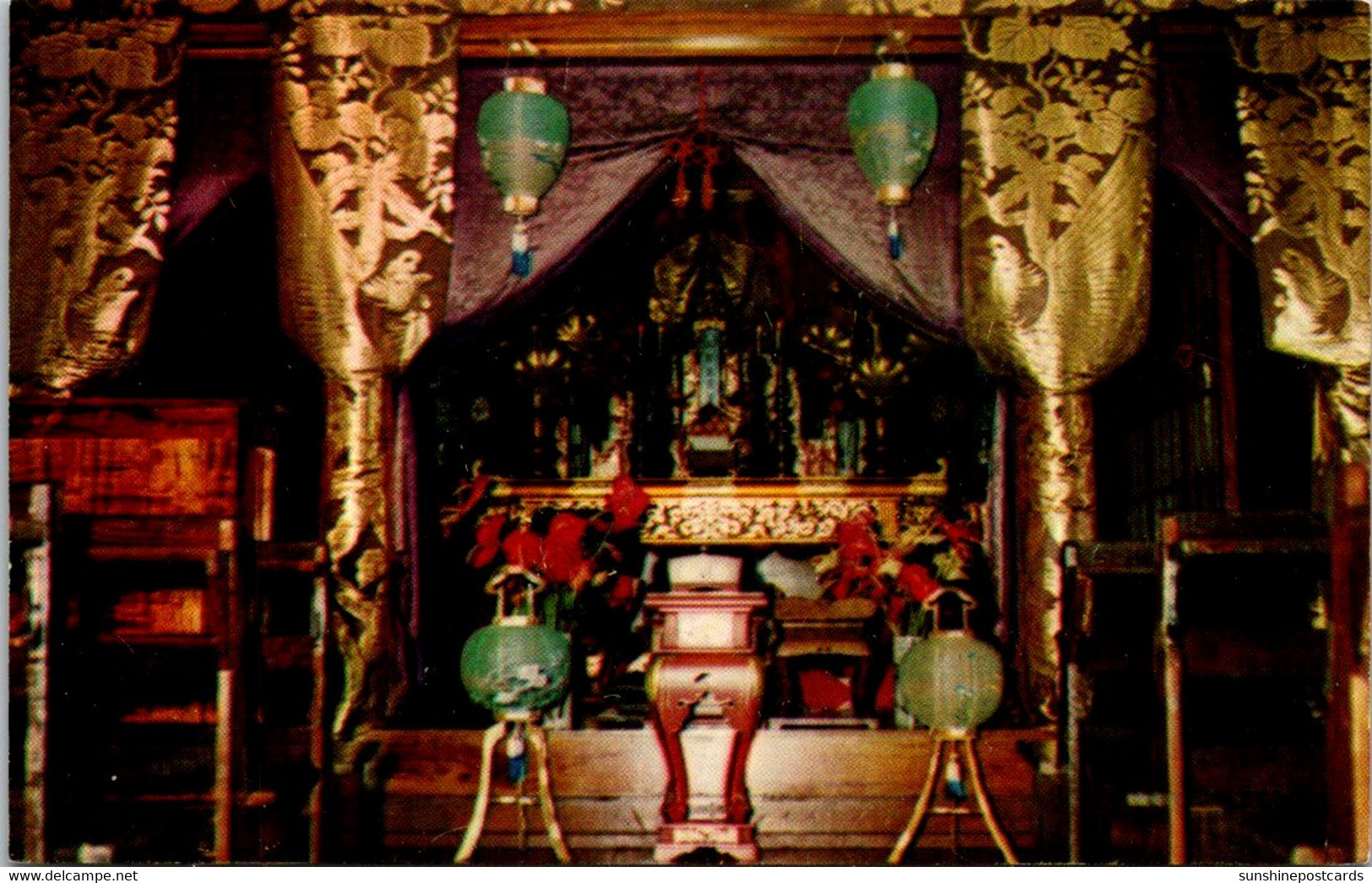 Hawaii Kona Kealakekua Daifukuji Soto Mission Decorated Altar Of The Main Temple - Big Island Of Hawaii