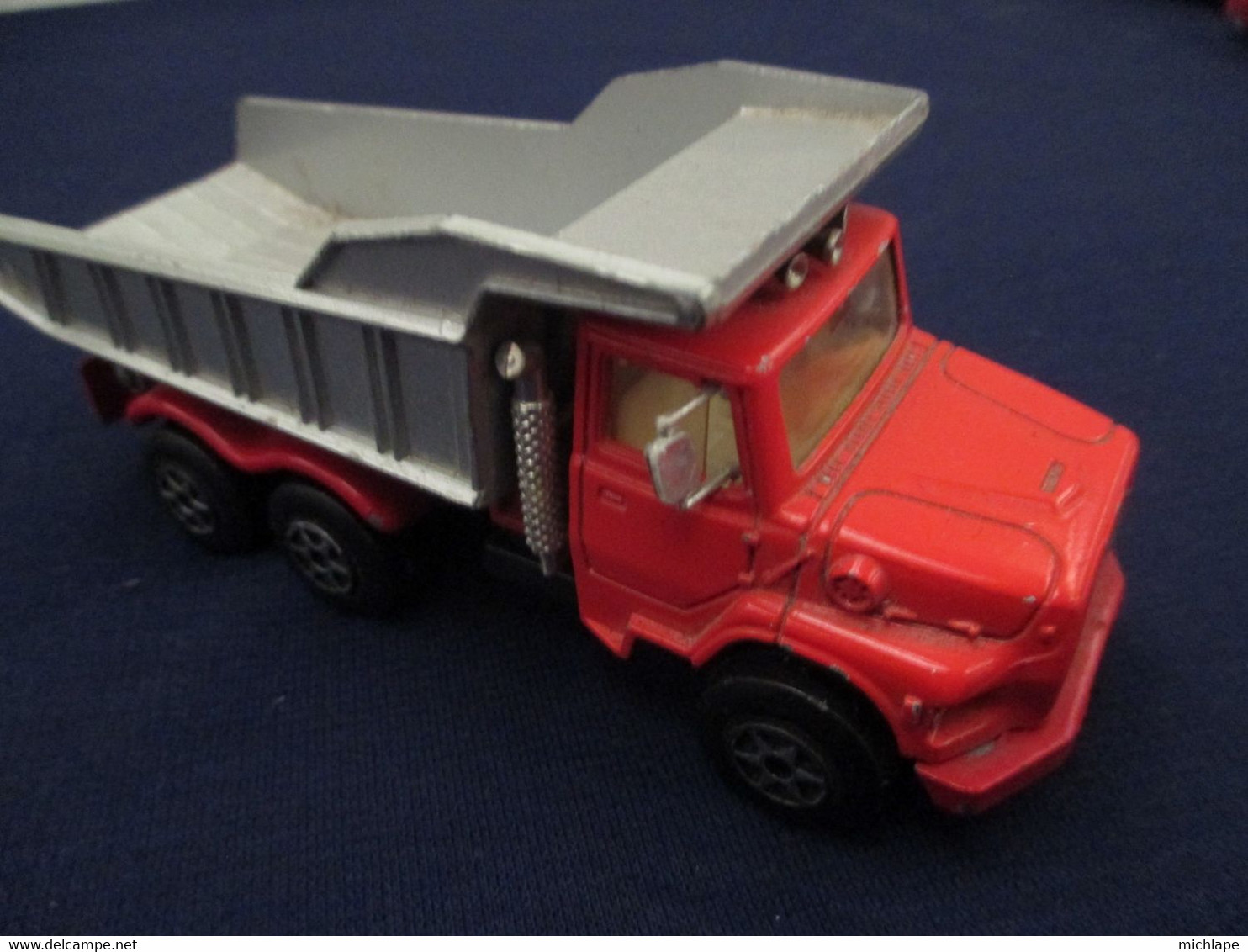 Miniature  1/60 Em -  Camion Bene - MAJORETTE - - Schaal 1:160