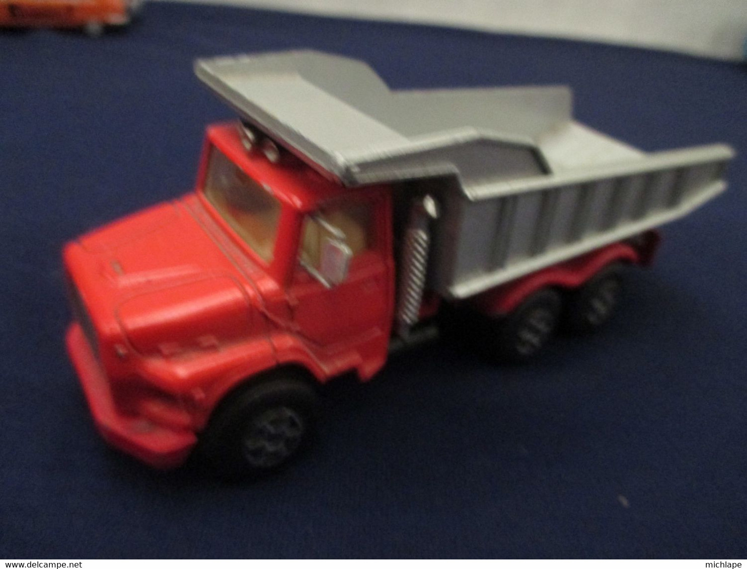 Miniature  1/60 Em -  Camion Bene - MAJORETTE - - Schaal 1:160