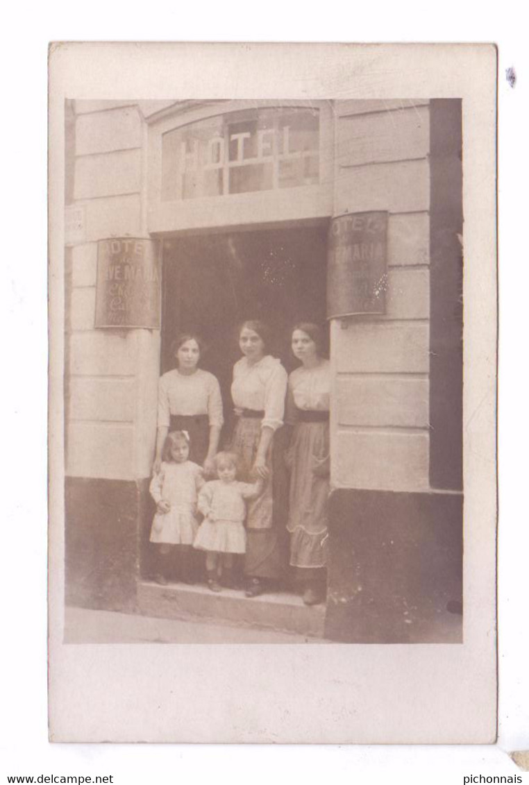 DEVANTURE Carte Photo Hotel Ave Maria Porte Femmes Et Enfants LOURDES ? - Photos