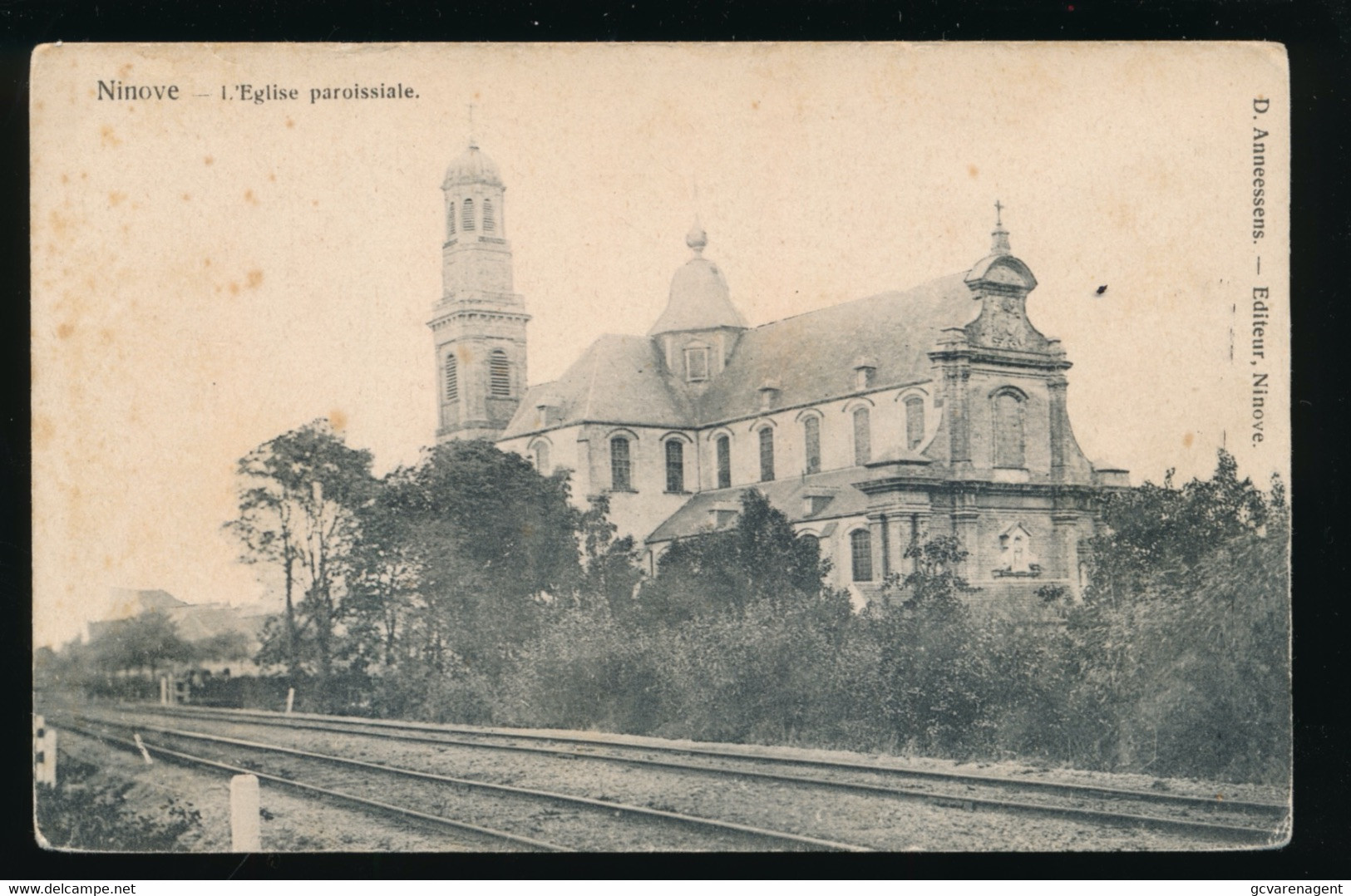 NINOVE  L'EGLISE PAROISSIALE   2 SCANS - Ninove