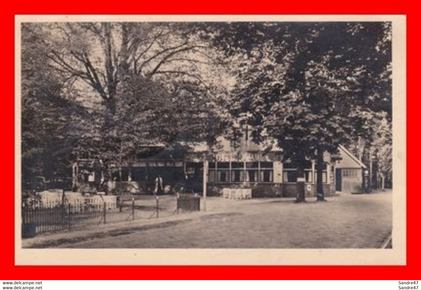 CPA  MAARN (Pays-Bas).  Pyramide Van Austerlitz, Hôtel. *6499 - Maarn