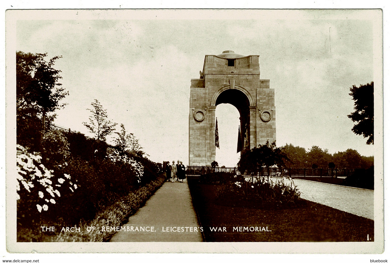 Ref 1517 - Early Real Photo Postcard - The Arch Of Memorial - Leicester War Memorial - Leicester