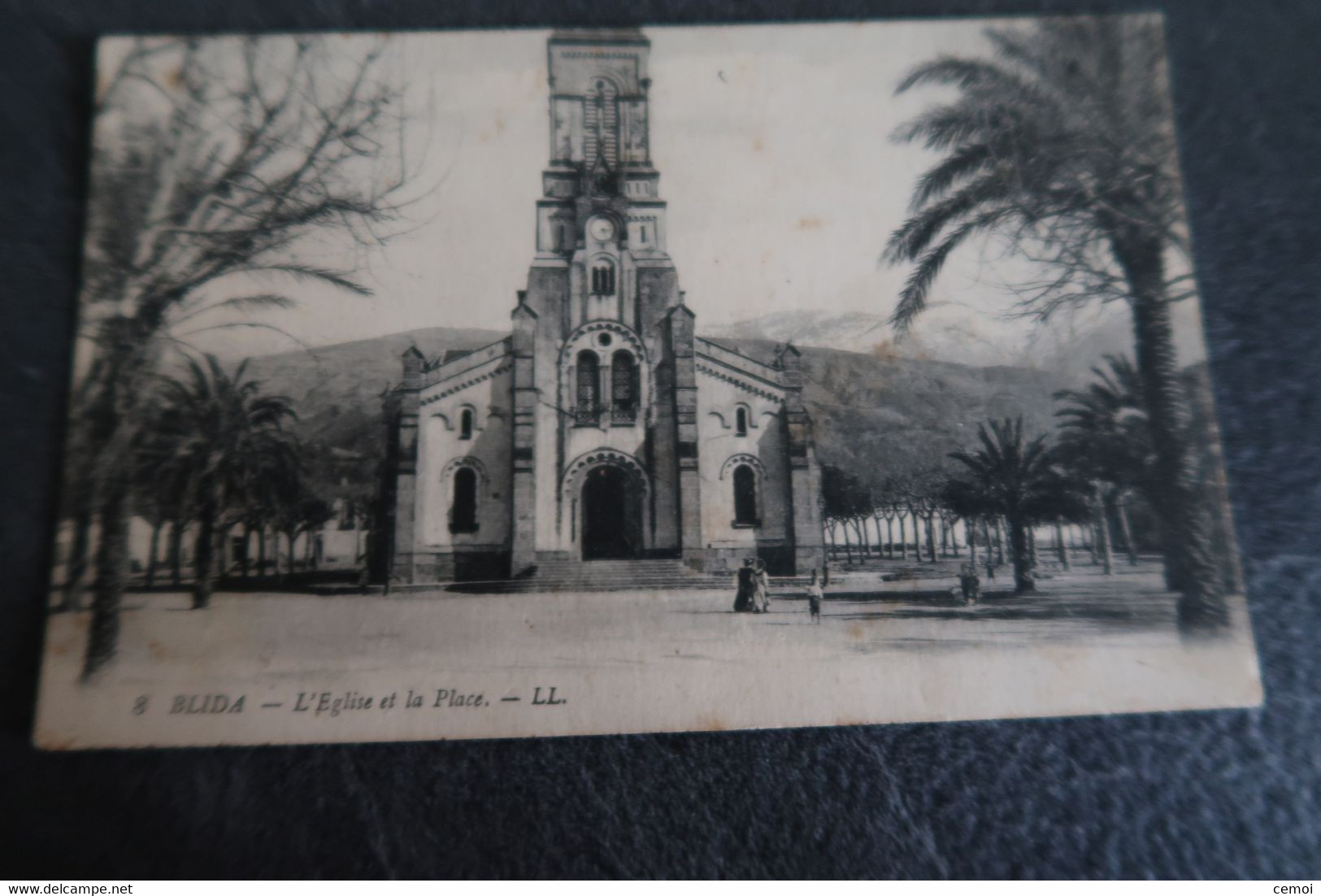 CPA - BLIDA - L'église Et La Place - Blida