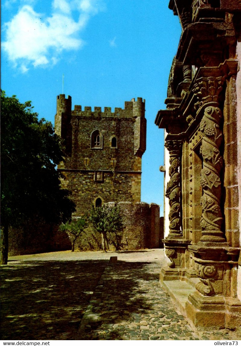 BRAGANÇA - Igreja De Santa Maria E Castelo - PORTUGAL - Bragança