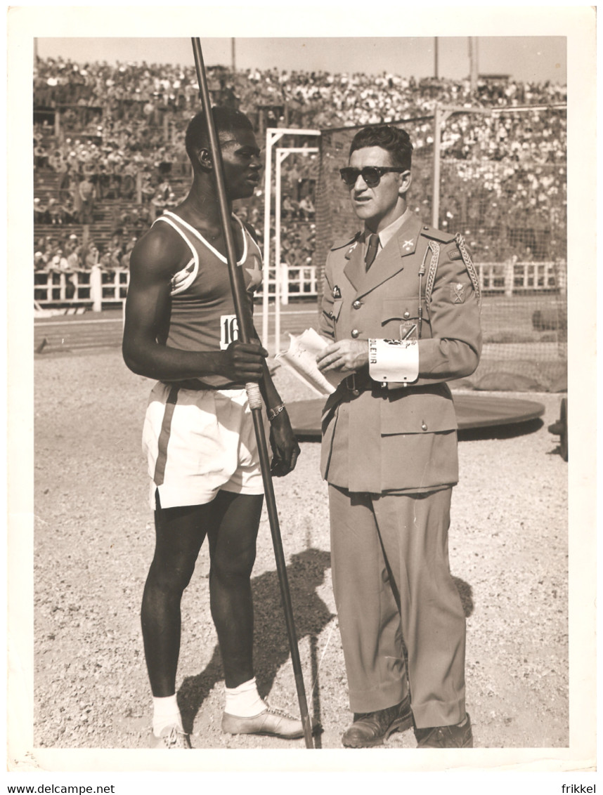 Grote Foto Photo Jubelstadion Brussel Bruxelles 1953 Militaire Atletiek Kampioenschappen ( Soldaat Militair Congo ) - Sport