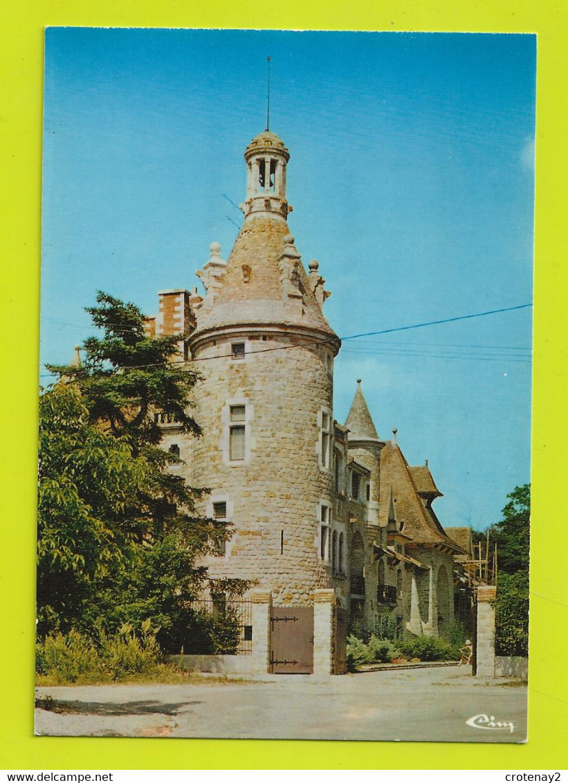 77 Le CHATELET EN BRIE Le Château Des Dames En 1976 Fillette En Vélo Travaux En Cours échafaudage ? - Le Chatelet En Brie