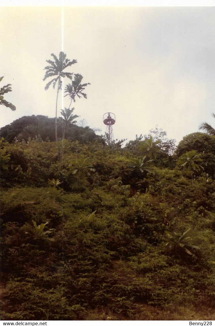 RARES - 6 Photos D'un étalissement De Signalisation Maritime En GUINÉE - 1980 - Fari