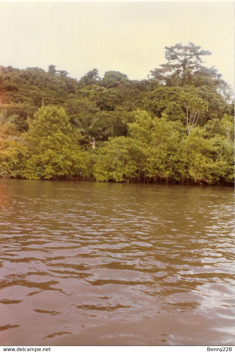 RARES - 6 Photos D'un étalissement De Signalisation Maritime En GUINÉE - 1980 - Phares